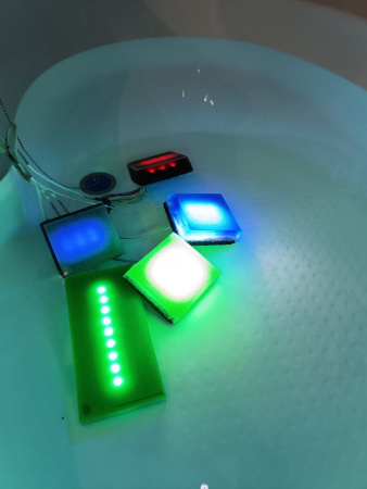 RGB ПЛИТКА СВЕТЛЯЧОК  20x10x4 см